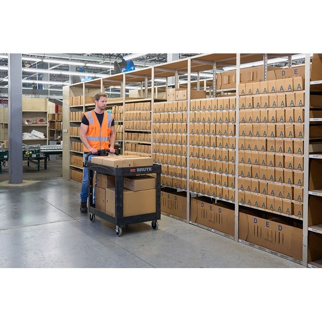 Rubbermaid BRUTE Heavy-Duty Ergo Handle Utility Cart, Lipped Shelf, Small, 500 lb. Capacity, Black - 1/ea