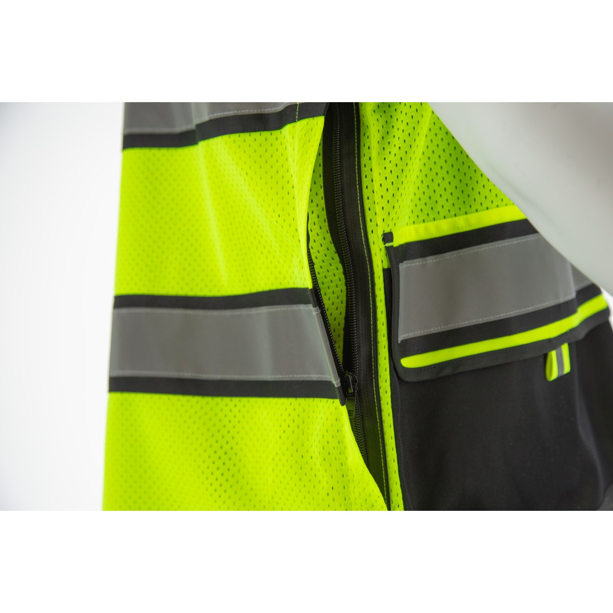 75-3247 Majestic Zipper Front High Vis HD Black Bottom Mesh Vest, ANSI 2, L — 1 Each or 50 Each — FREE SHIPPING*