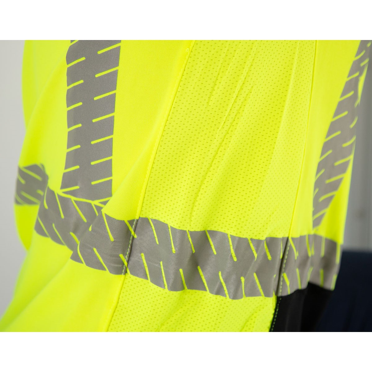 75-5231 Majestic Hi-Viz Yellow Cooing Tshirt — 1 Each or 25 Each — FREE SHIPPING*
