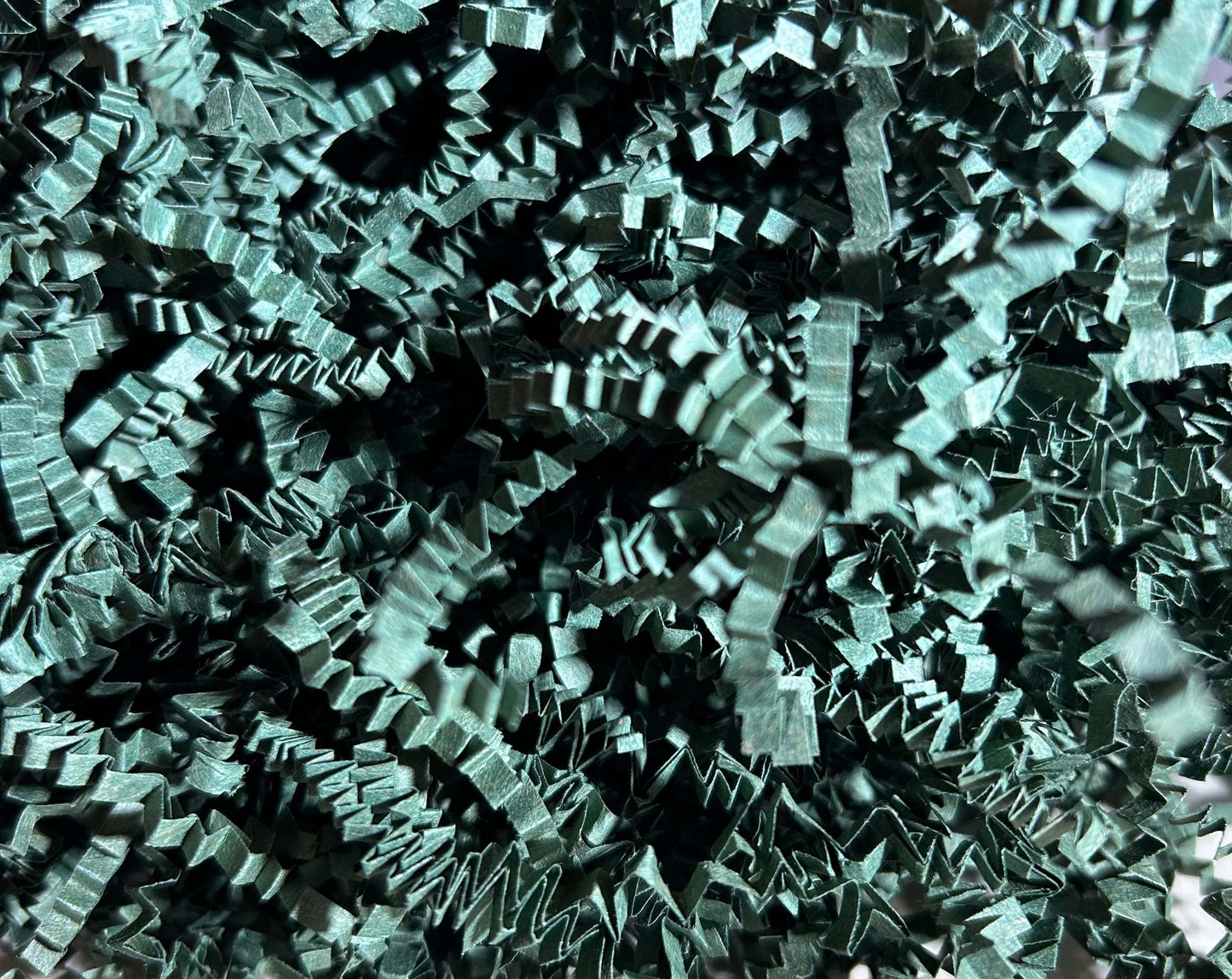 40 LB Dark Green Crinkle Paper