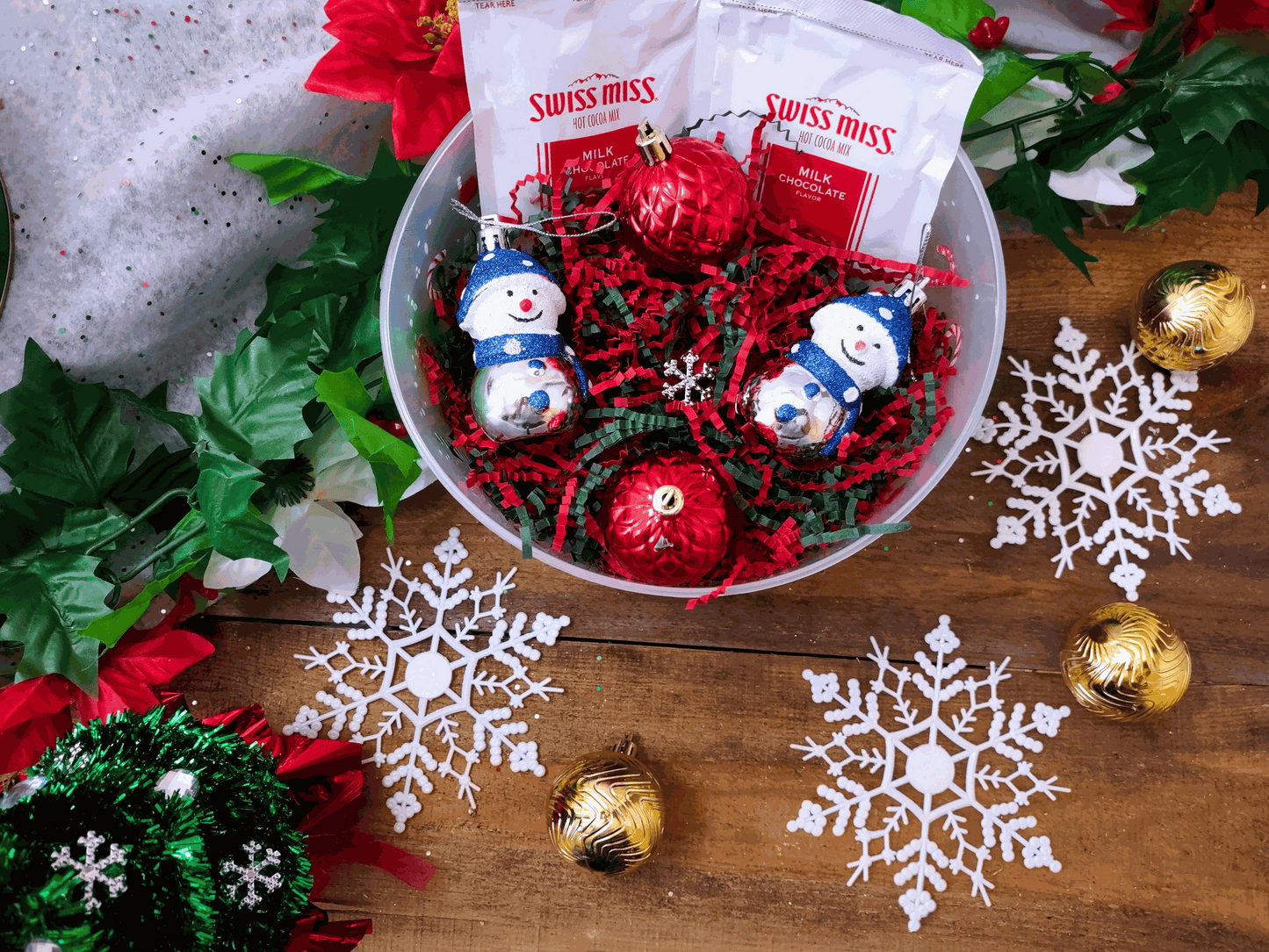 10 LB Christmas Crinkle Paper
